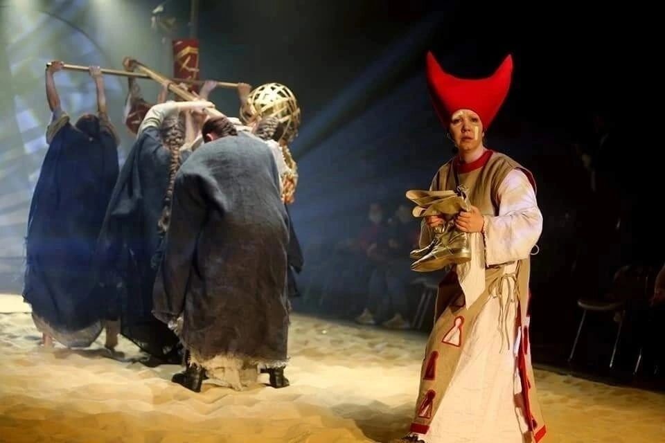 Спектакль "Золотой петушок".  Фото А.Лишуты, А.Суханова, М.Богдан