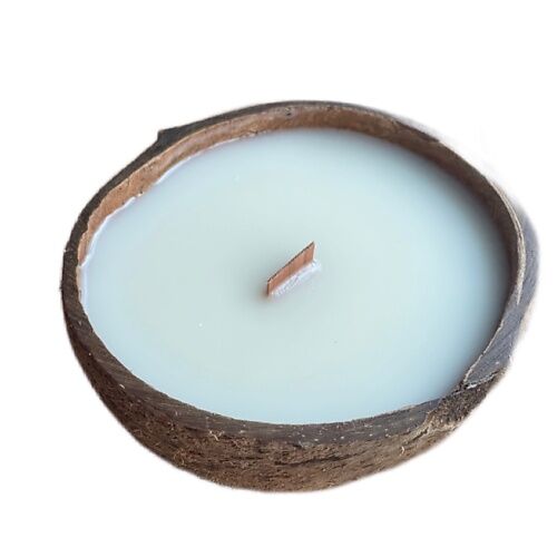 Ароматическая свеча в кокосовой скорлупе с сиянием "день в спа" 400 МЛ